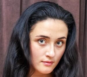 Alexa Black Biography & Net Worth, Age, Career, Lifestyle