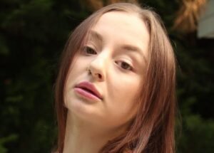 Amber Bloom Biography & Net Worth, Age, Career, Lifestyle