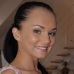 Anabell Bella Biography & Net Worth, Age, Career, Lifestyle