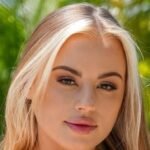 Anna Claire Clouds Biography & Net Worth, Age, Career, Lifestyle