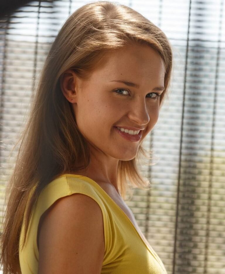 April Brookes Biography & Net Worth, Age, Career, Lifestyle