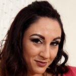 Artemisia Love Biography & Net Worth, Age, Career, Lifestyle