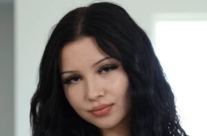 Bella Blaze Biography & Net Worth, Age, Career, Lifestyle