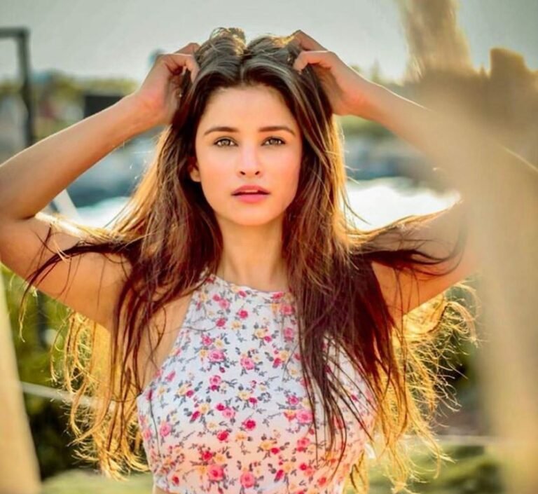 Chetna Pande Biography & Net Worth, Age, Career, Lifestyle