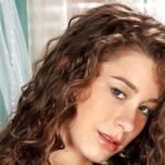 Elena Cole Biography & Net Worth, Age, Career, Lifestyle
