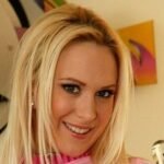 Erin Moore Biography & Net Worth, Age, Career, Lifestyle