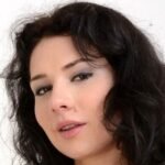 Izzy Champayne Biography & Net Worth, Age, Career, Lifestyle