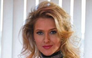 Jane Darling Biography & Net Worth, Age, Career, Lifestyle