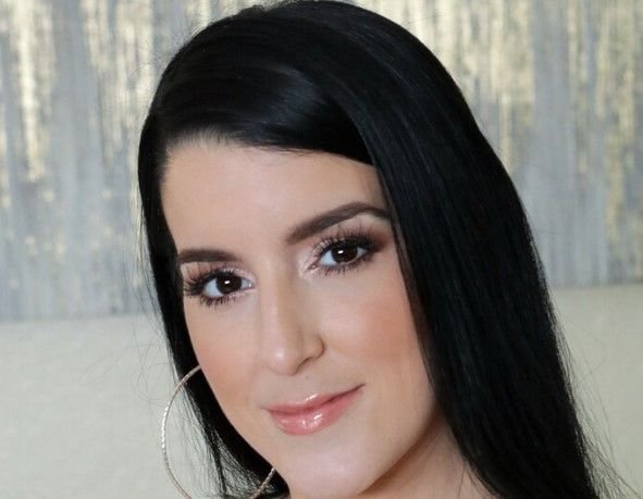 Jessica Jewels Biography & Net Worth, Age, Career, Lifestyle