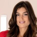 Julia Roca Biography & Net Worth, Age, Career, Lifestyle
