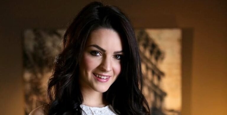 Kacey Quinn Biography & Net Worth, Age, Career, Lifestyle