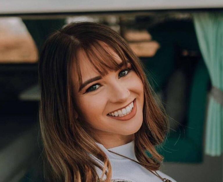 Katee V Biography & Net Worth, Age, Career, Lifestyle