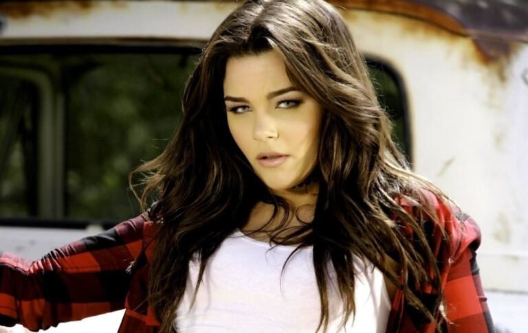 Kimber Woods Biography & Net Worth, Age, Career, Lifestyle