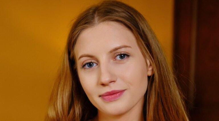 Liza Denisova Biography & Net Worth, Age, Career, Lifestyle
