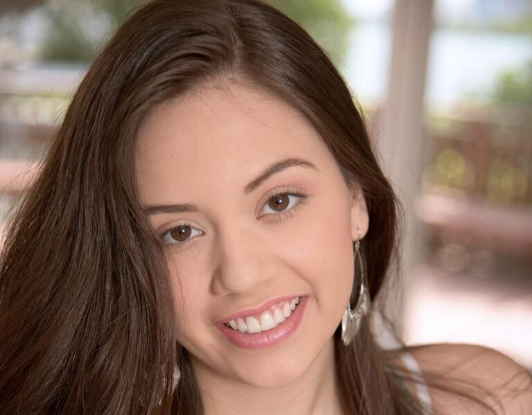 Lucy Doll Biography & Net Worth, Age, Career, Lifestyle