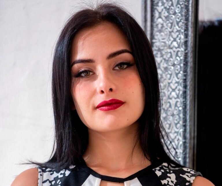 Maria Wars Biography & Net Worth, Age, Career, Lifestyle
