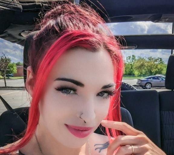 Miss Poon Biography & Net Worth, Age, Career, Lifestyle