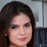 Molly Brown Biography & Net Worth, Age, Career, Lifestyle