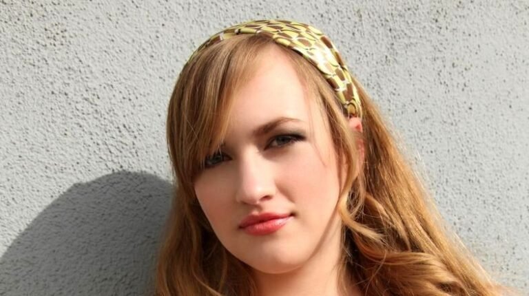 Sara Willis Biography & Net Worth, Age, Career, Lifestyle