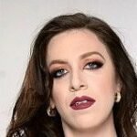 Shelby Paris Biography & Net Worth, Age, Career, Lifestyle