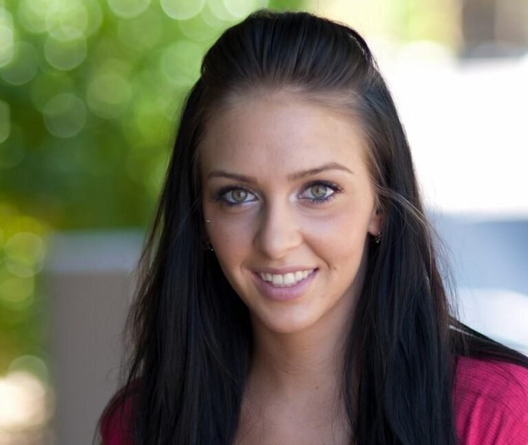Stephanie Cane Biography & Net Worth, Age, Career, Lifestyle