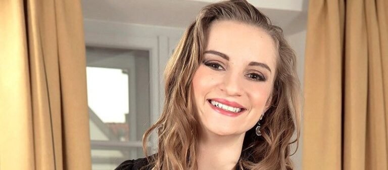 Suzie Sun Biography & Net Worth, Age, Career, Lifestyle