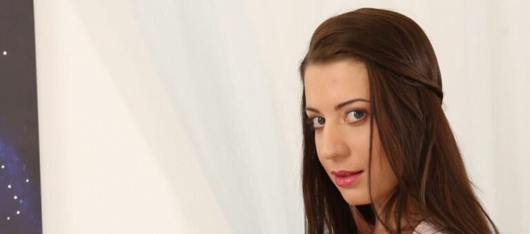 Teressa Bizarre Biography & Net Worth, Age, Career, Lifestyle