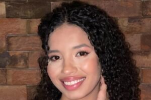 Valery Ponce Biography & Net Worth, Age, Career, Lifestyle