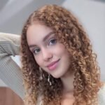 Zoey Curly Biography & Net Worth, Age, Career, Lifestyle